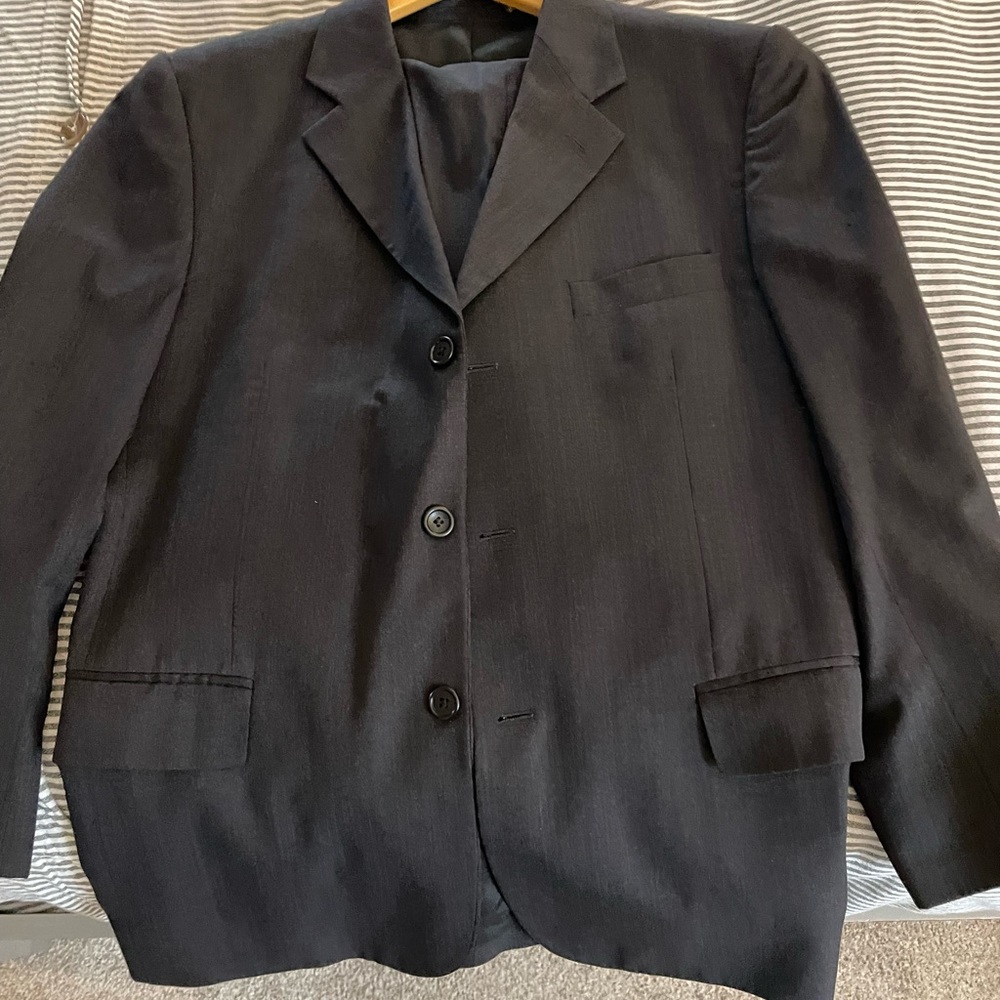4 men's suits
